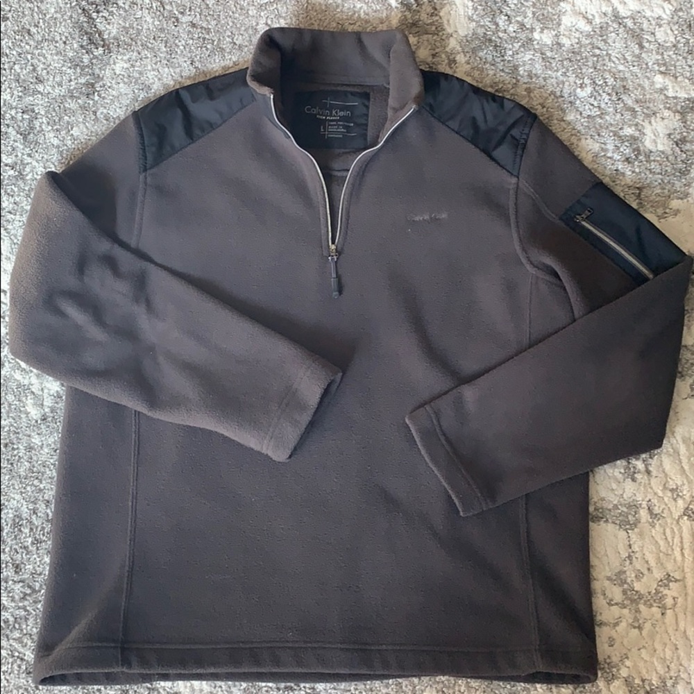 Men’s Calvin Klein’s fleece pullover